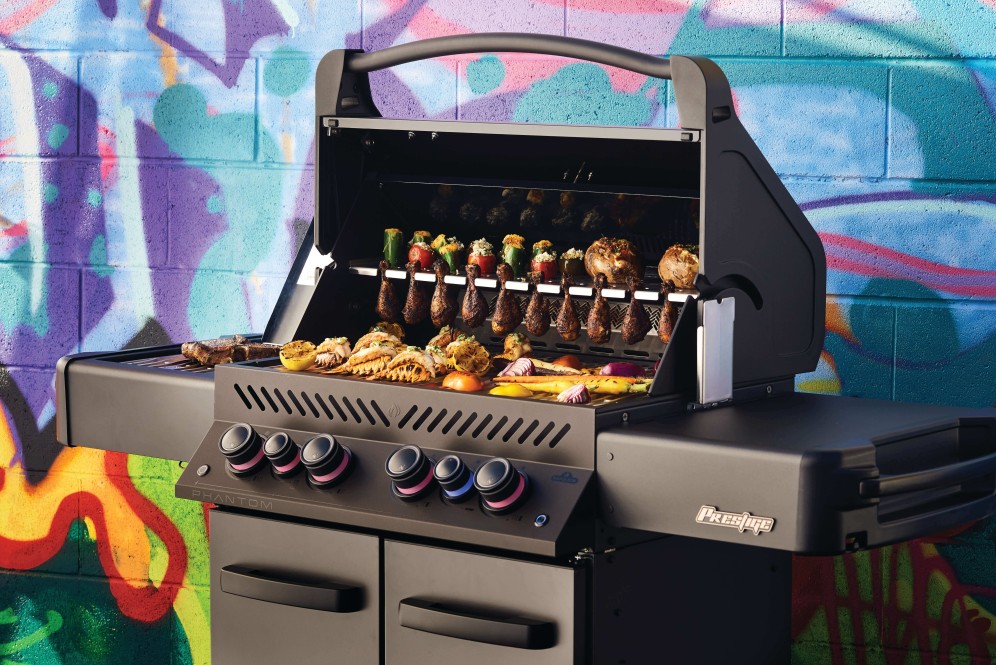 Schwarzer Gasgrill PHANTOM PRESTIGE® 500 RSIB mit Infrarot Seiten- und Rückbrenn... Schwarzer Gasgrill PHANTOM PRESTIGE® 500 RSIB mit Infrarot Seiten- und Rückbrenn...