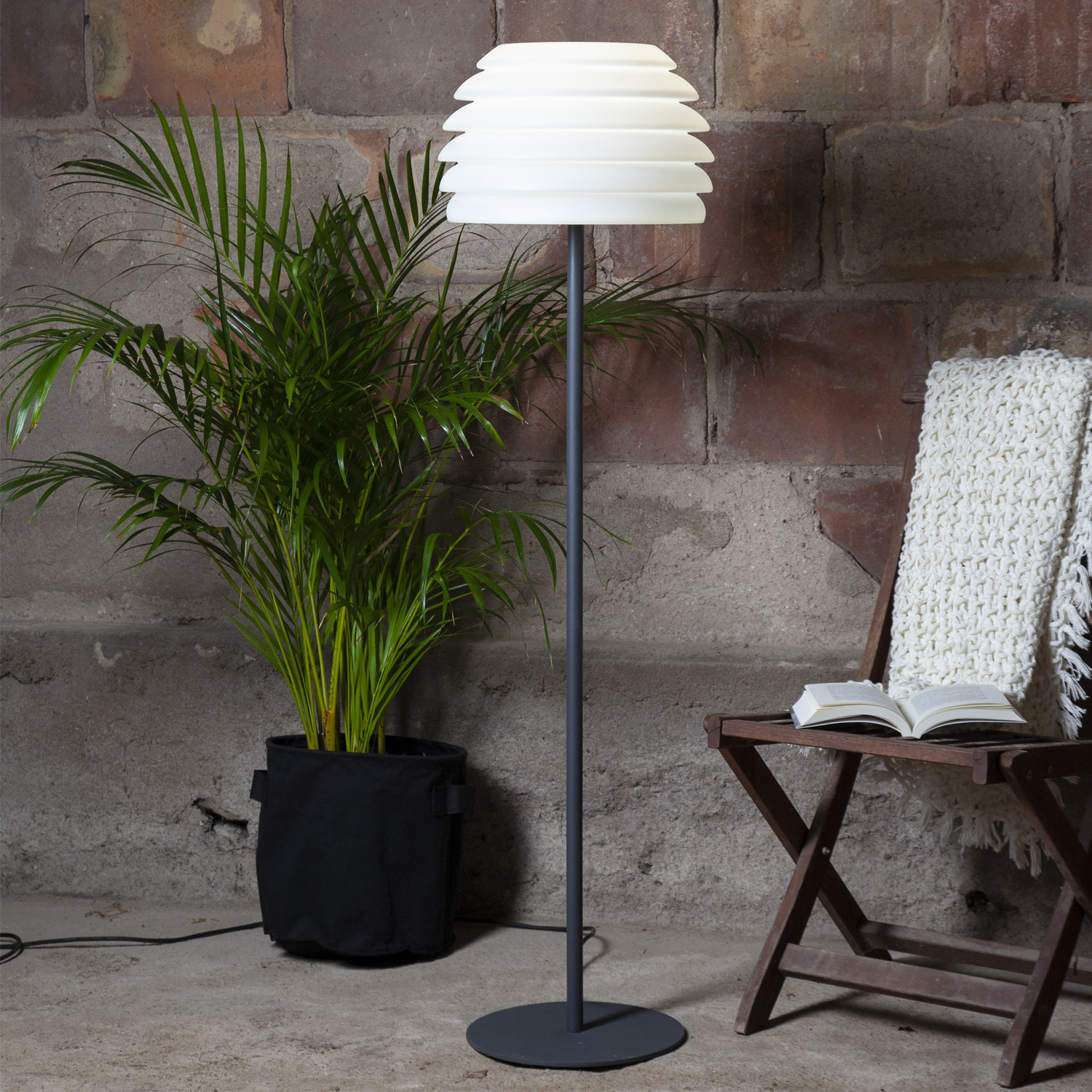 Stehlampe - Gartenlampe - E27 Fassung - H: 150cm D: 37cm - max 40W - für Innen/Außen