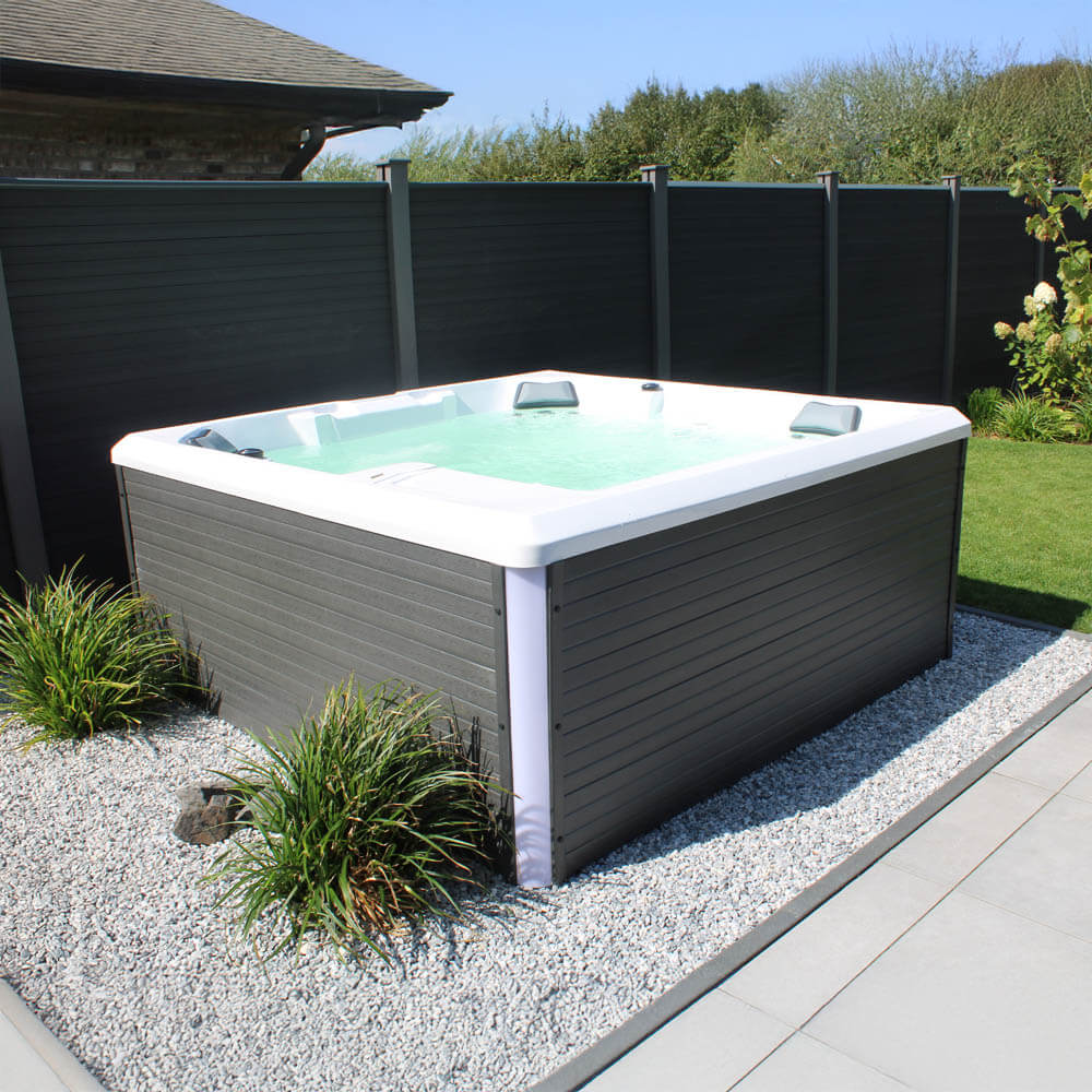 Outdoor Whirlpool STREAM BIG PURE - 207 x 207 cm für 5 Personen Outdoor Whirlpool STREAM BIG PURE - 207 x 207 cm für 5 Personen