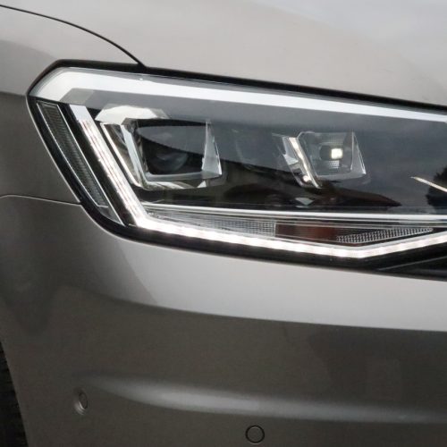 Bi-Xenonscheinwerfer mit LED TFL für VW Caddy SA