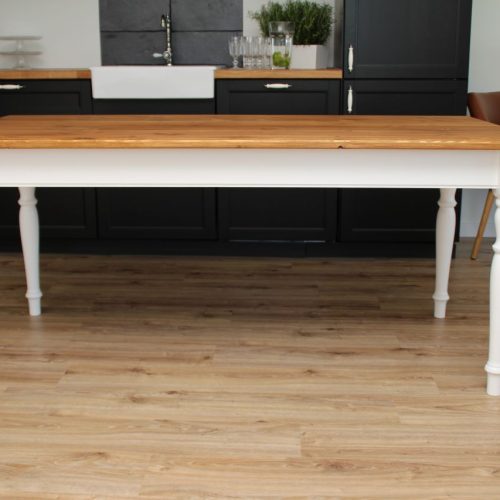 Esstisch "Oxford" Massivholz im Landhausstil