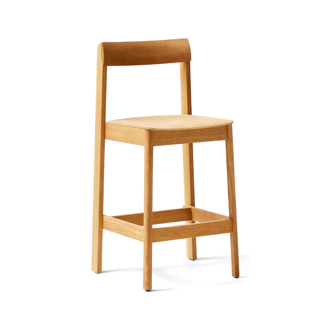 FORM & REFINE - Blueprint Bar Chair - Barstuhl aus Eichenholz mit Lehne FORM & REFINE - Blueprint Bar Chair - Barstuhl aus Eichenholz mit Lehne