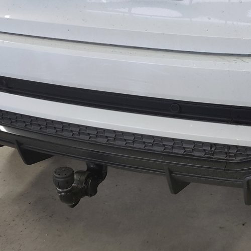 Komplettset Anhängerkupplung (AHK) für Audi Q3 F3 Komplettset Anhängerkupplung (AHK) für Audi Q3 F3