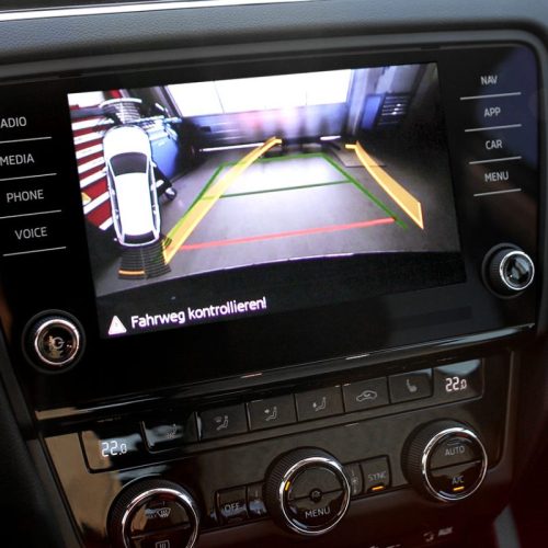 Komplettset Rückfahrkamera für Skoda Octavia 5E