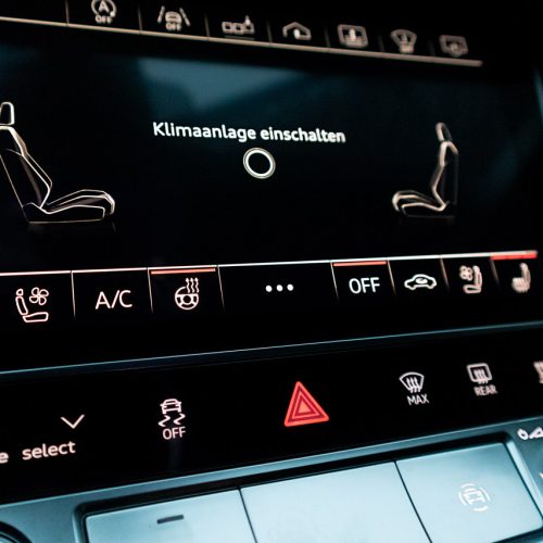 Komplettset beheizbares Lenkrad für Audi MLB