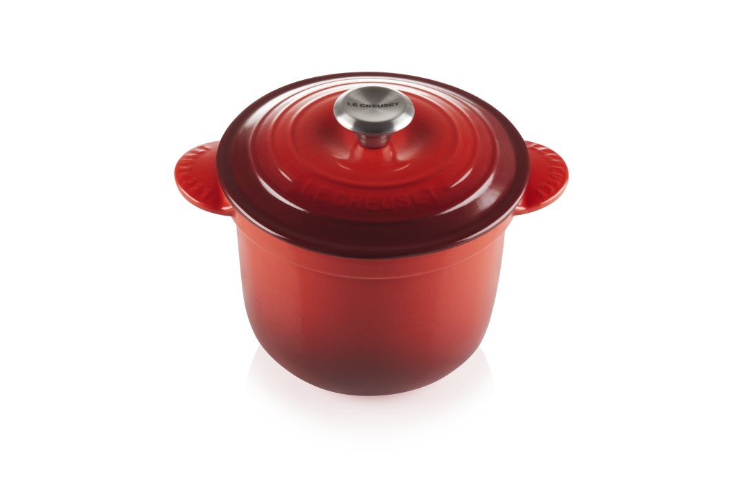 Le Creuset Cocotte Every 18cm in Farbe Kirschrot Le Creuset Cocotte Every 18cm in Farbe Kirschrot