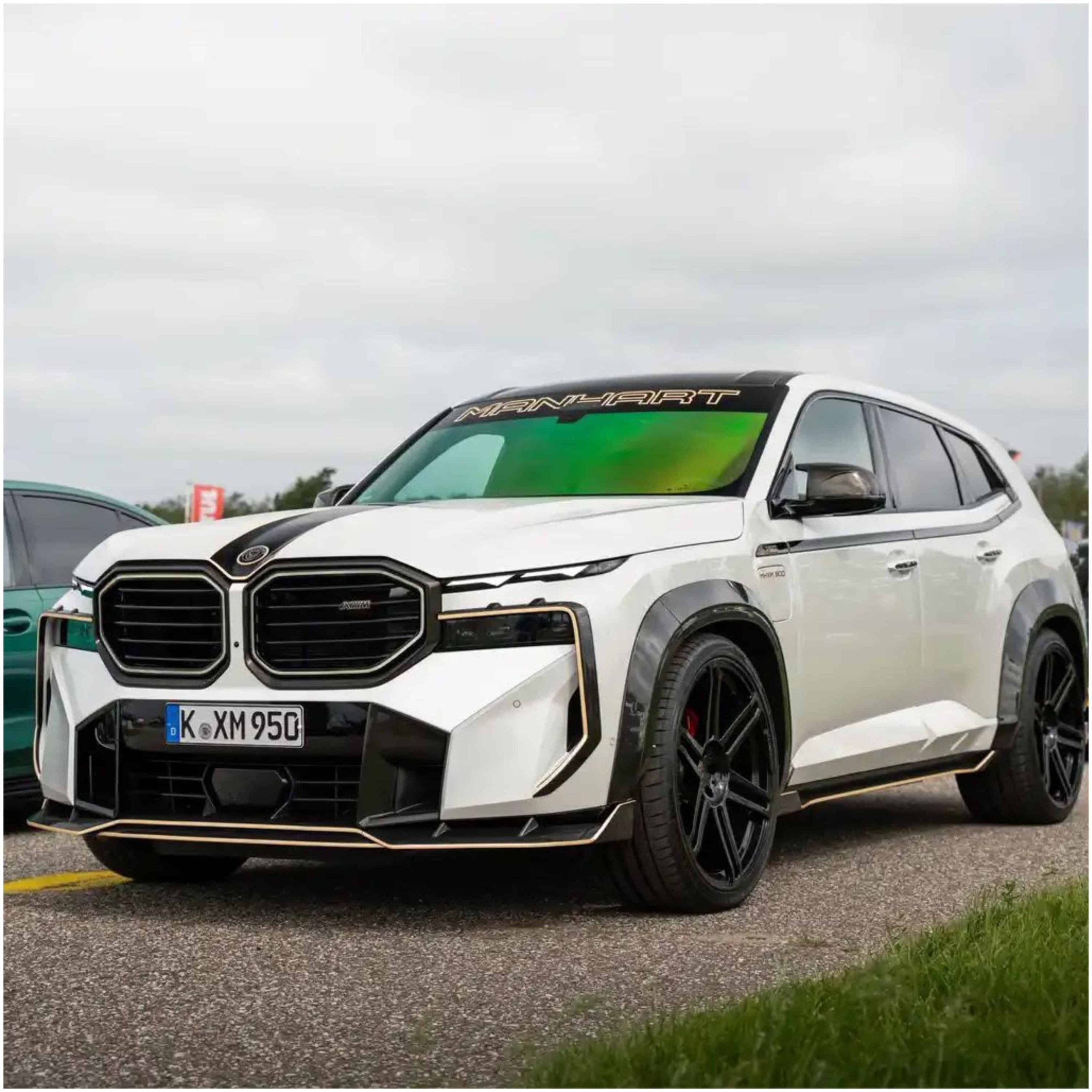 Carbon Kotflügel Verbreiterung für BMW XM G09 - MANHART