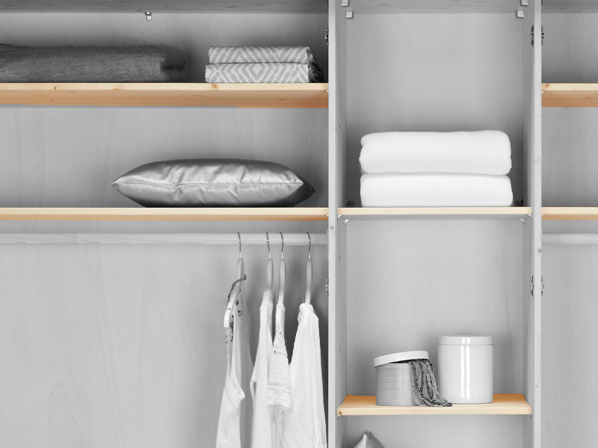 AlpenZirbe Kleiderschrank – Einlegeboden