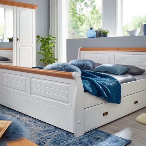 G+K Bett II Landhausstil mit Bettkasten 140x200, Kiefer massiv weiß gewachst, Absetzungen honig G+K Bett II Landhausstil mit Bettkasten 140x200, Kiefer massiv weiß gewachst, Absetzungen honig