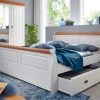 G+K Bett II Landhausstil mit Bettkasten 140x200, Kiefer massiv weiß gewachst, Absetzungen honig - Gallery 1 G+K Bett II Landhausstil mit Bettkasten 140x200, Kiefer massiv weiß gewachst, Absetzungen honig