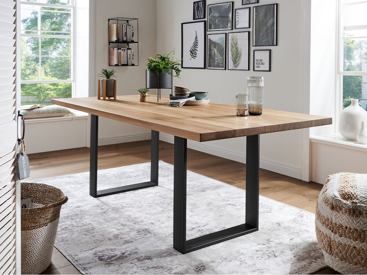 G+K Tisch 600, 180x100, Wildeiche massiv geölt, gerade Kante, Gestell U-Profil schwarz G+K Tisch 600, 180x100, Wildeiche massiv geölt, gerade Kante, Gestell U-Profil schwarz