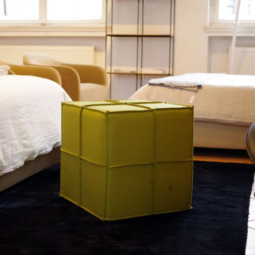 Filzhocker Cube gelbgrün uni
