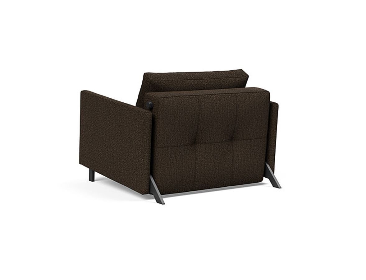 Innovation Cubed 02 Stuhl mit Armlehnen 358 Taura Choco
