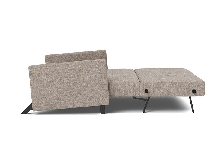 Innovation Cubed 02 140 Klappsofa mit Armlehnen 472 Yuveno Warm Grey