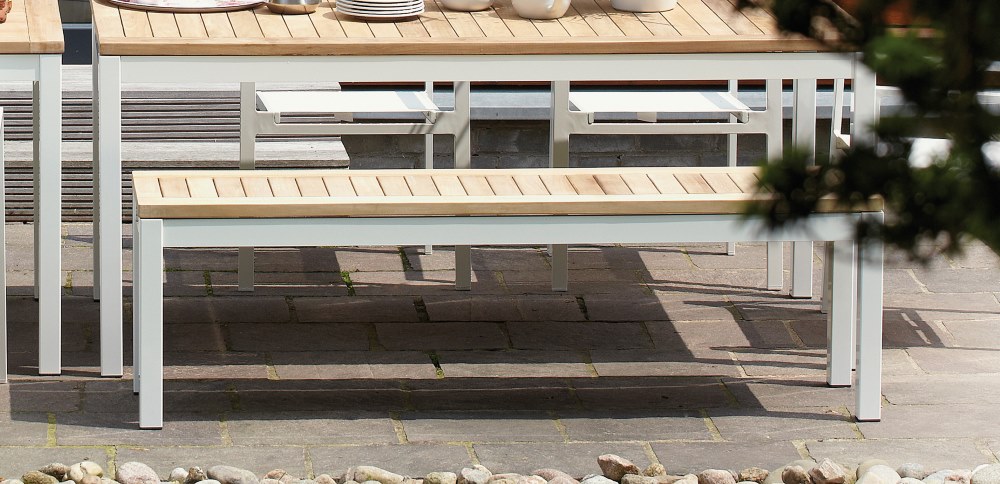 Outdoor Bank Quadrat schwarz / hpl-schichtstoff holzoptik 105x40 Outdoor Bank Quadrat schwarz / hpl-schichtstoff holzoptik 105x40