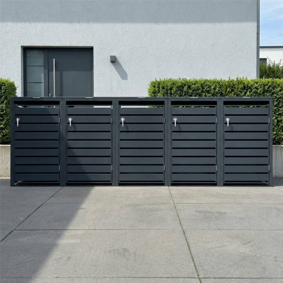 Metzler Mülltonnenbox | 5er | 240l | Anthrazit RAL 7016 | aus Stahl | mit Sichtstreifen | rostfrei & massiv | Türgriff mit Schloss - Gallery 5 Metzler Mülltonnenbox | 5er | 240l | Anthrazit RAL 7016 | aus Stahl | mit Sichtstreifen | rostfrei & massiv | Türgriff mit Schloss