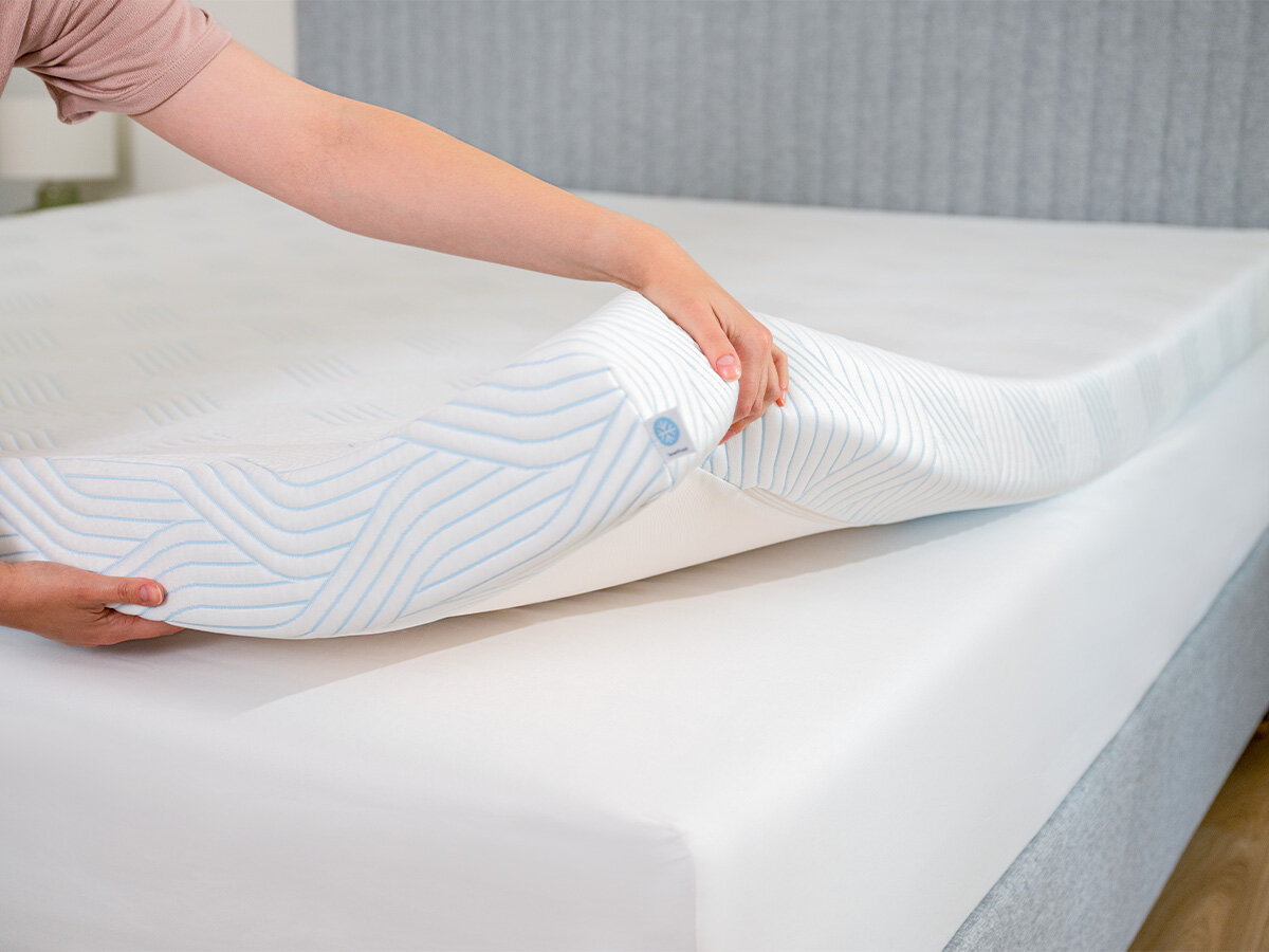 TEMPUR PRO® Plus SmartCoolTM Topper