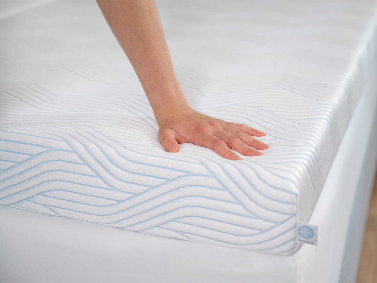 TEMPUR PRO® Plus SmartCoolTM Topper