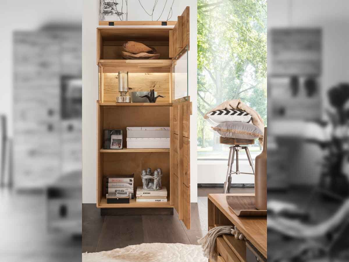 TPT Vitrine Arosa Wildeiche links