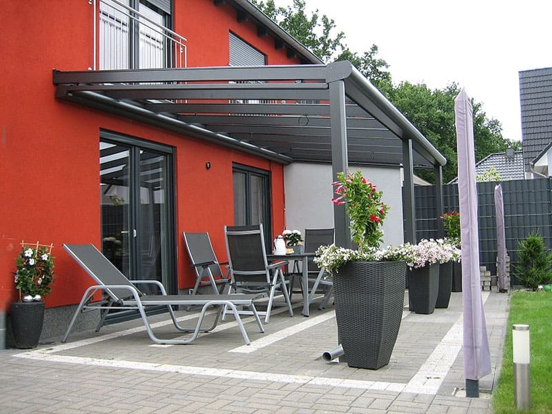 Aluminium Terrassenüberdachung Classic-Line nach Maß - Individuell wählbar bis zu 1000.00 x 400.00 cm (B x H) - Aluminium Terrassenüberdachung nach Maß - Das klassische Pultdach mit formschönen Profilen Aluminium Terrassenüberdachung Classic-Line nach Maß - Individuell wählbar bis zu 1000.00 x 400.00 cm (B x H) - Aluminium Terrassenüberdachung nach Maß - Das klassische Pultdach mit formschönen Profilen